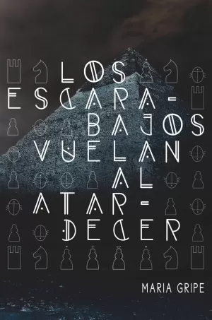 LOS ESCARABAJOS VUELAN AL ATARDECER LOS ESCARABAJOS VUELAN AL ATARDECER